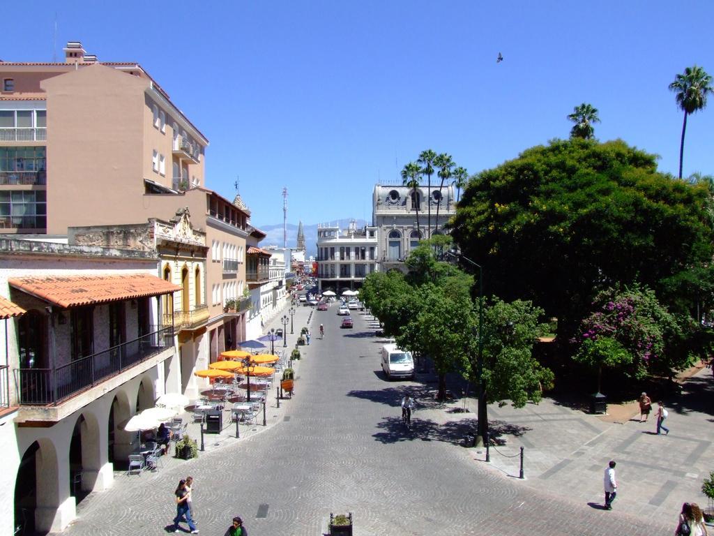 Hotel Colonial Сальта Экстерьер фото